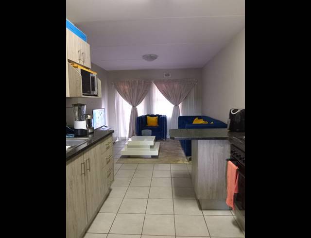 2 BEDROOM APARTMENT FOR SALE IN HEUWELOORD